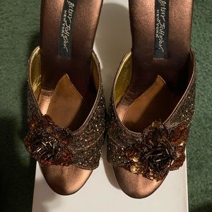 Stunning poly glitter slides